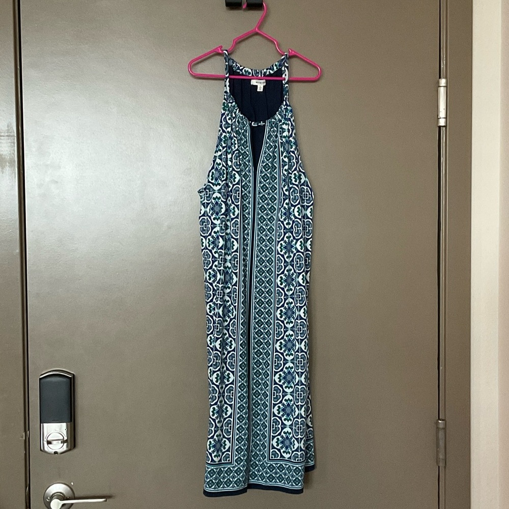 Max Studio Built in Bra Blue and White knee length Patterned Dress size L